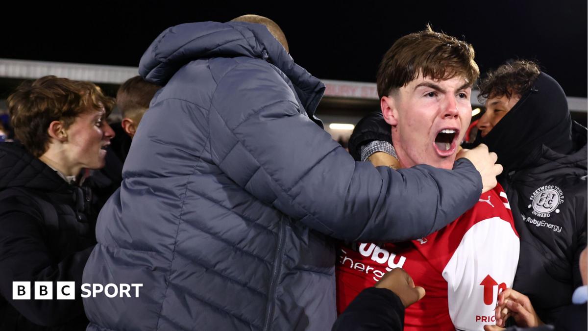 Fleetwood Town hace historia al eliminar al Arsenal de la Copa de la Liga