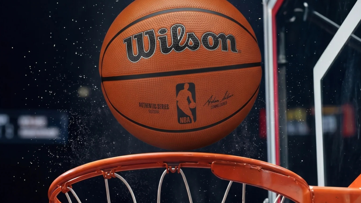 NBA evalúa uso de balón inteligente para optimizar arbitraje en 2027