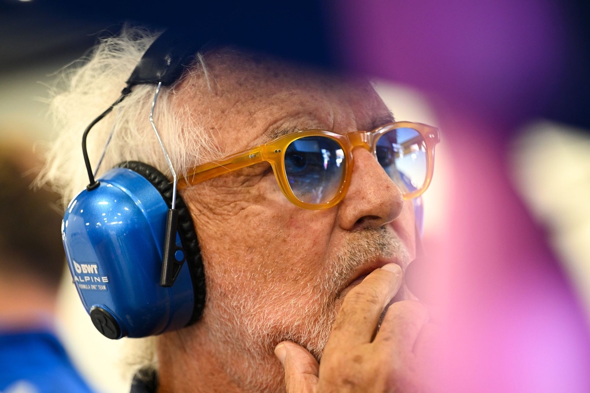 Flavio Briatore critica a Franco Colapinto por chocar con Gasly en el Gran Premio de Azerbaiyán