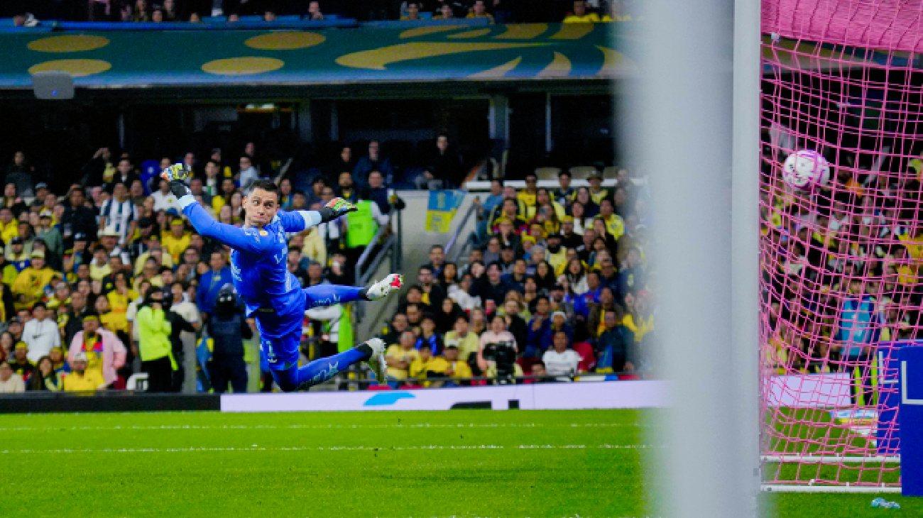 El regreso de Luis Malagón con América expone un contraste estadístico frente a Rodolfo Cota