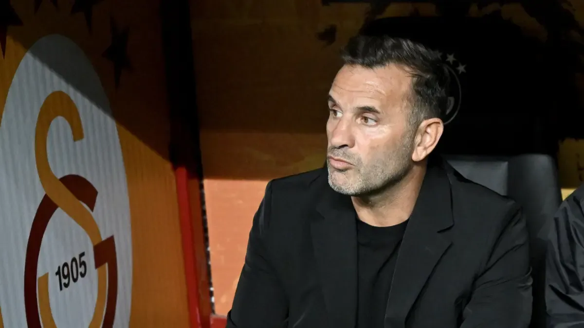 Okan Buruk elogia a sus jugadores y critica el juego del Galatasaray tras derrota